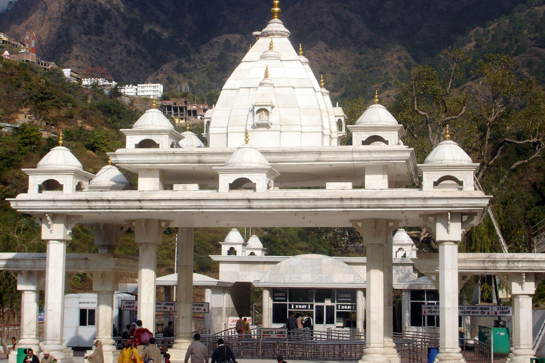 Shri Vaishno Devi Mandir & Jammu Tawi Tour
