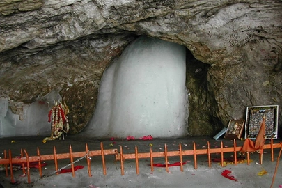 Amarnath Shivlingam: The Swayambhu Lingam made of snow