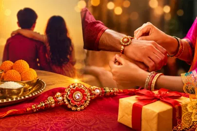 When the Sacred Thread Meets the Full Moon: Raksha Bandhan 2026, Shravan Purnima & India's Timeless Temple Traditions When the Sacred Thread Meets the Full Moon: Raksha Bandhan 2026, Shravan Purnima & India's Timeless Temple Traditions
