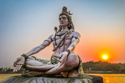 Sawan Maas: Kanwar Yatra, Shiv Bhakti, Fasting Rituals, Significance for Hindus, and More Sawan Maas: Kanwar Yatra, Shiv Bhakti, Fasting Rituals, Significance for Hindus, and More