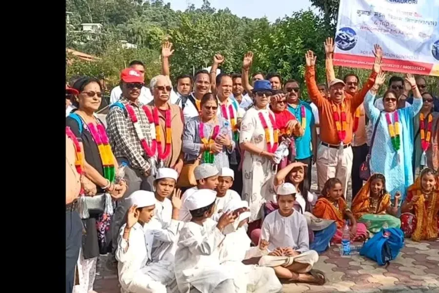 आदि कैलाश का तीसरा दल चौकोङी पहुंचा: यात्रियों ने कहा- उत्तराखंड के कण-कण में शिव का वास आदि कैलाश का तीसरा दल चौकोङी पहुंचा: यात्रियों ने कहा- उत्तराखंड के कण-कण में शिव का वास
