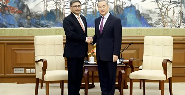 Kailash Mansarovar Yatra 2025 to be resumed soon; Vikram Misri engages in dialogue with Wang-Yi Kailash Mansarovar Yatra 2025 to be resumed soon; Vikram Misri engages in dialogue with Wang-Yi