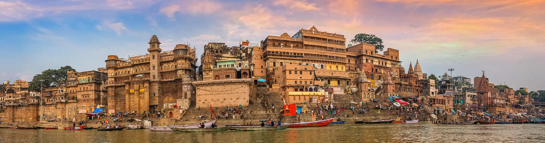 Kashi Vishwanath Jyotirlinga – Varanasi, UP Kashi Vishwanath Jyotirlinga – Varanasi, UP