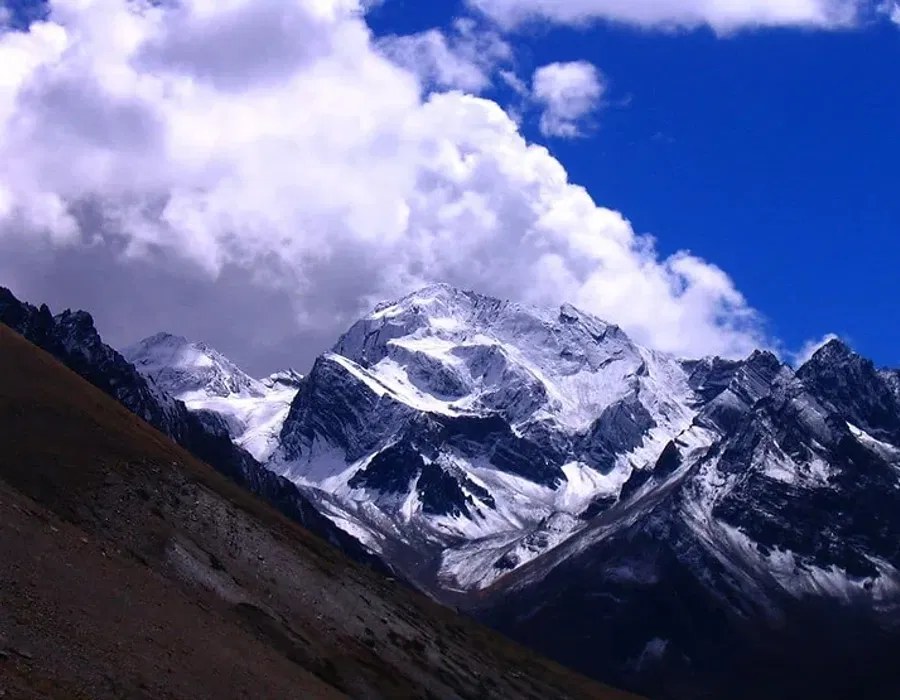 Om Parvat The Divine Symbol