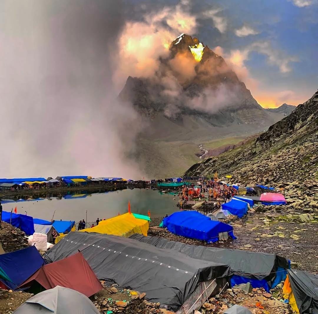 Campstay near Manimahesh Lake