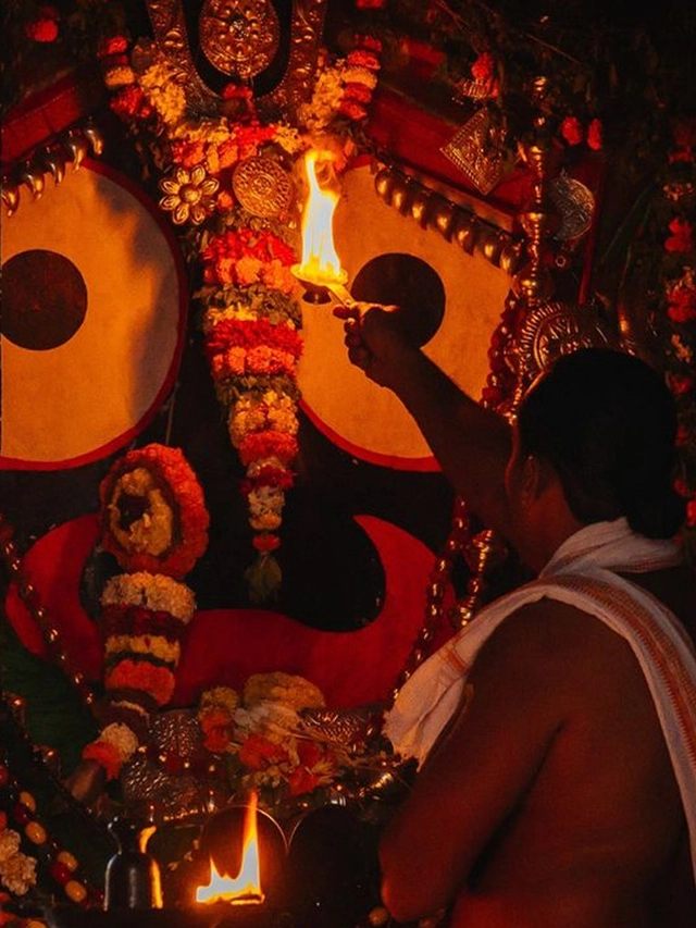 Snana Purnima Yatra: Lord Jagannath's Sacred Bathing Festival in Puri