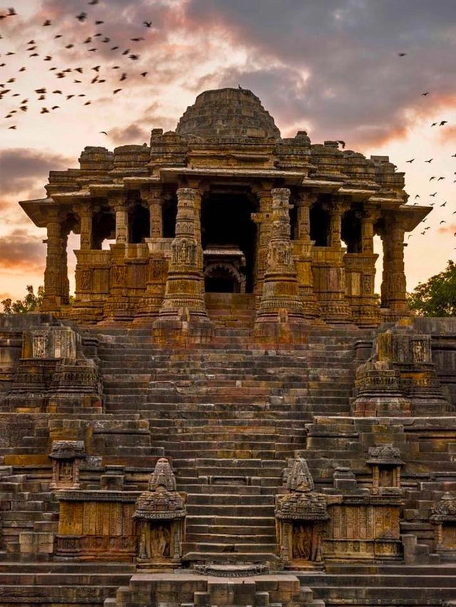 10 Hindu Temples in Delhi That You Should Not Miss